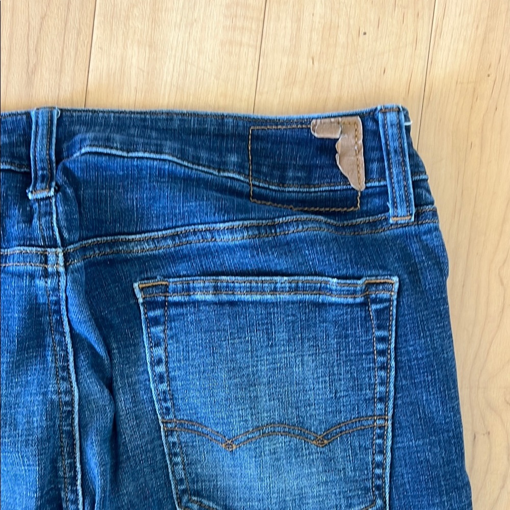 American Eagle Outfitters Men's Ripped Dark Blue Skinny Jeans - Picture 15 of 15